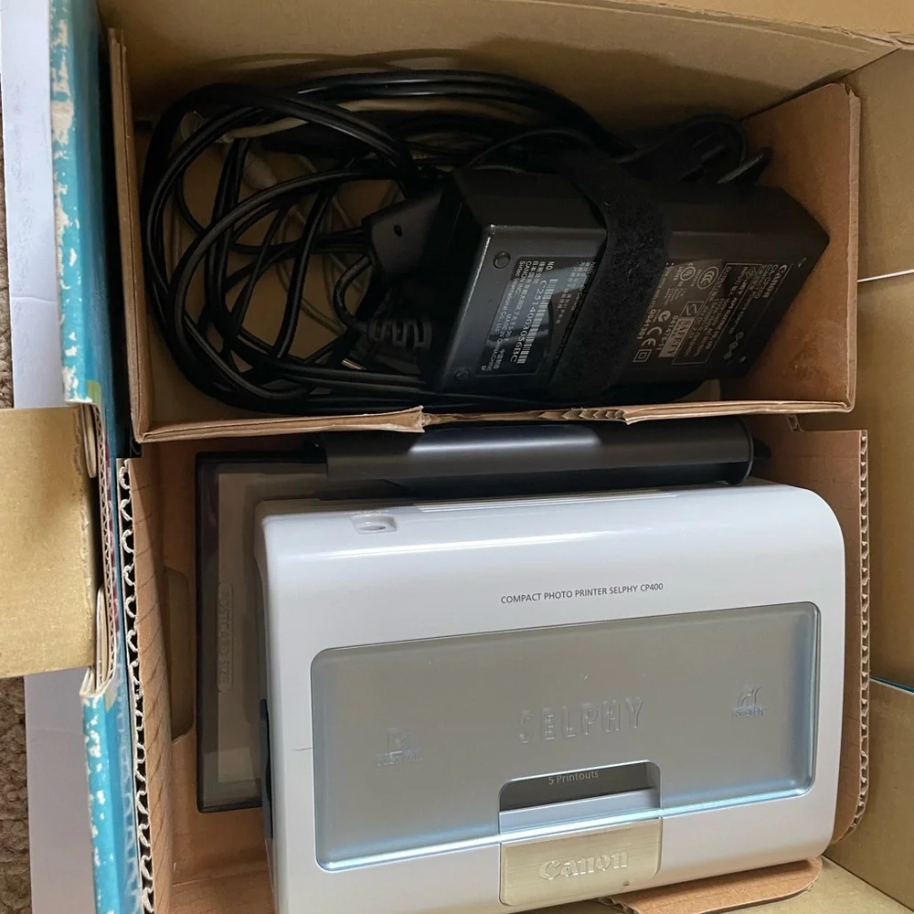 Canon SELPHY CP400 Photo Printer & Paper in White and Blue